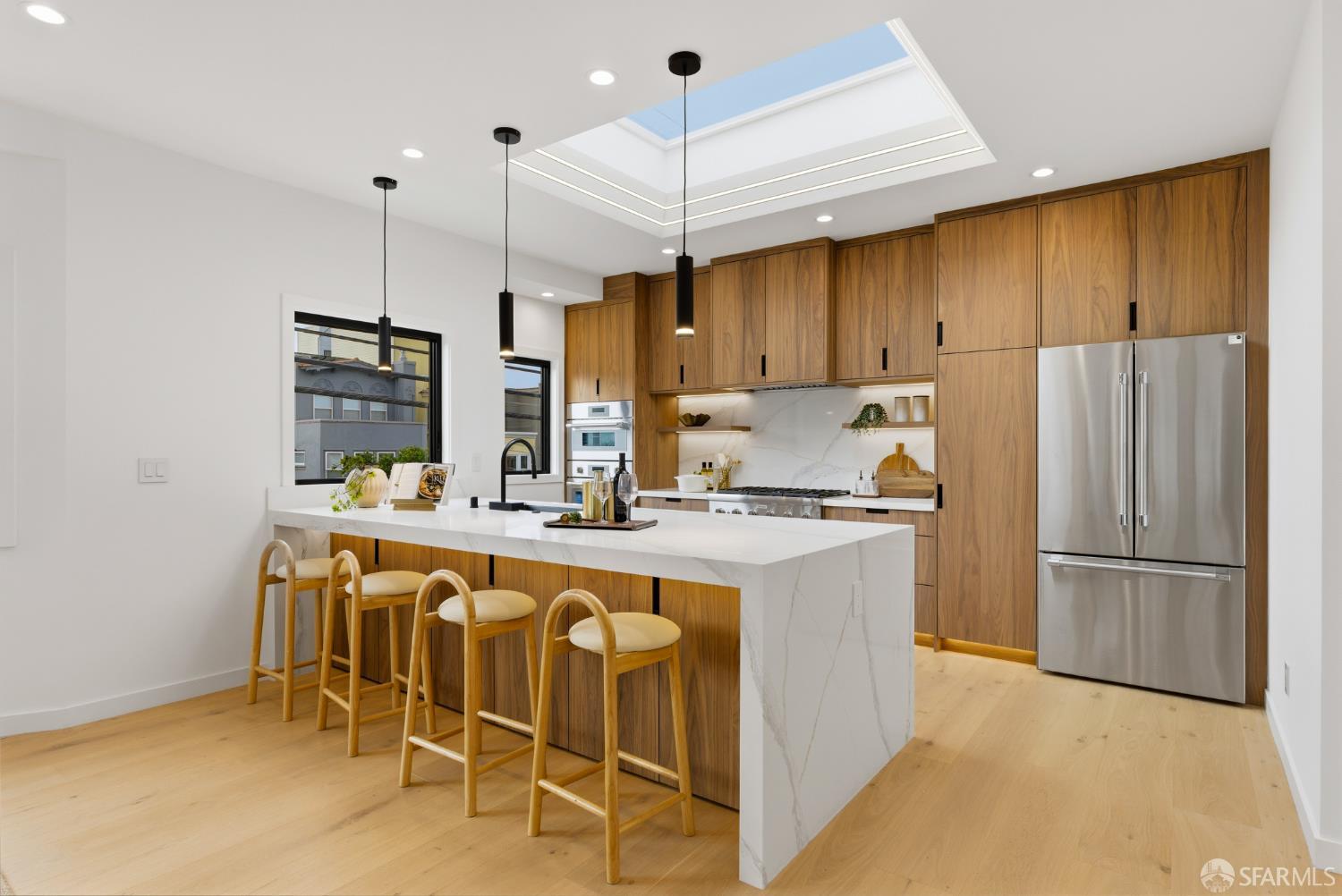 Detail Gallery Image 11 of 64 For 1495 21st Ave, San Francisco,  CA 94122 - 4 Beds | 4 Baths