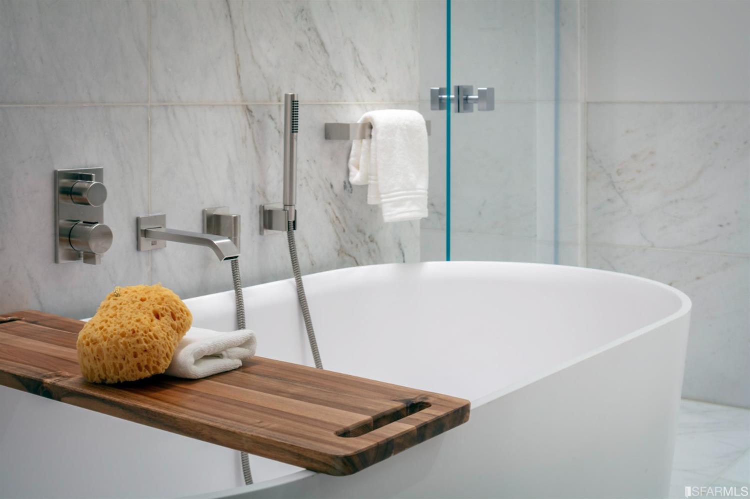 Detail Gallery Image 66 of 75 For 1 Steuart Ln #606,  San Francisco,  CA 94105 - 2 Beds | 2 Baths