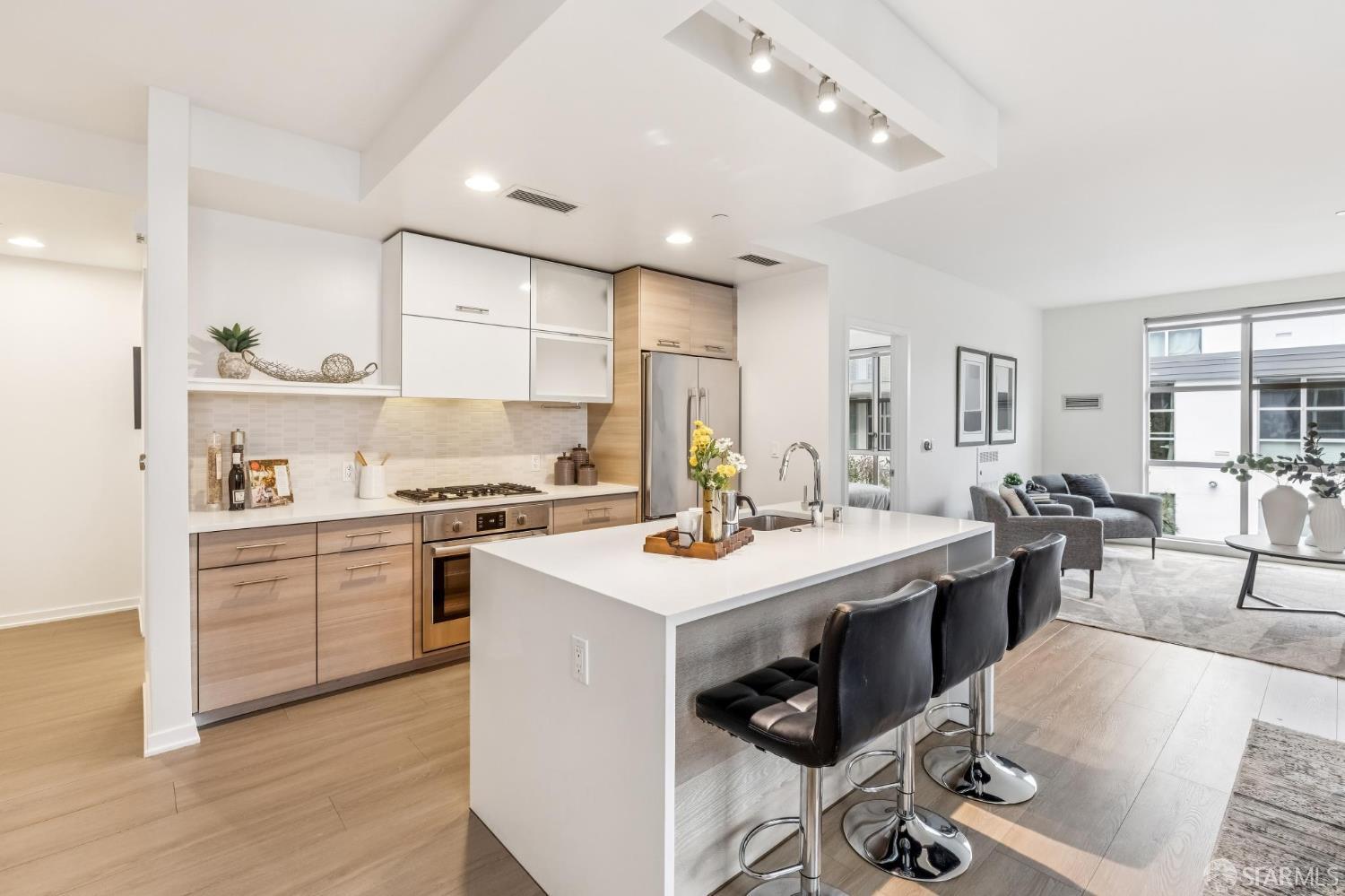 Detail Gallery Image 21 of 57 For 451 Donahue St #318,  San Francisco,  CA 94124 - 2 Beds | 2 Baths