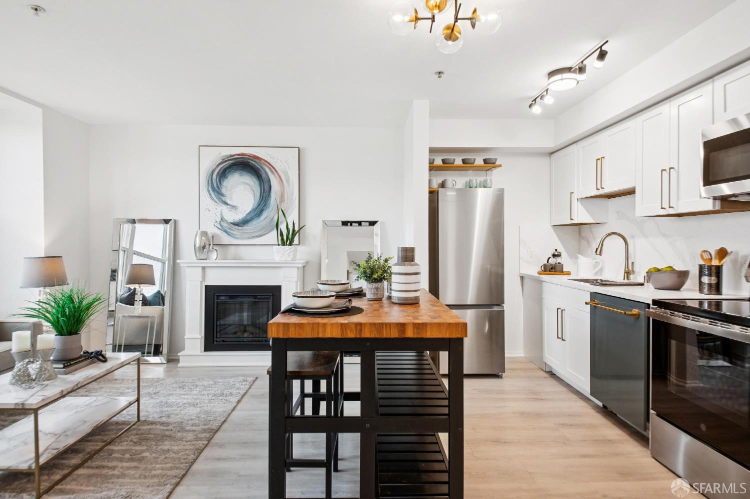 Detail Gallery Image 2 of 29 For 8100 Oceanview Ter #209,  San Francisco,  CA 94132 - 1 Beds | 1 Baths