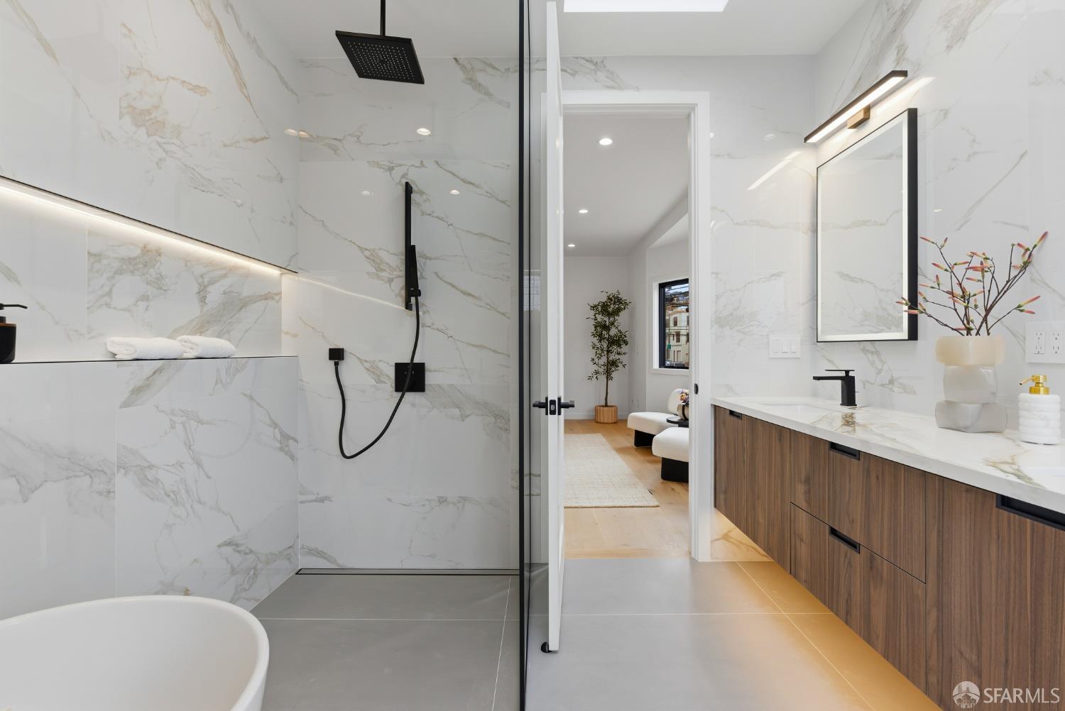 Detail Gallery Image 29 of 64 For 1495 21st Ave, San Francisco,  CA 94122 - 4 Beds | 4 Baths