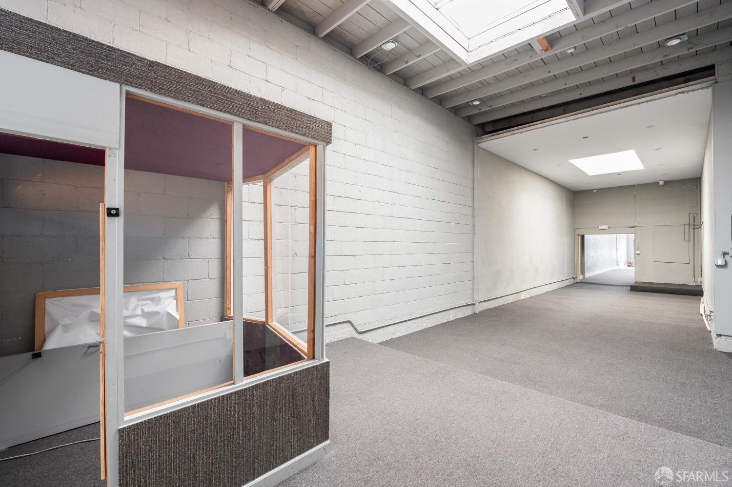 Detail Gallery Image 12 of 45 For 4820 International Blvd, Oakland,  CA 94601 - – Beds | – Baths