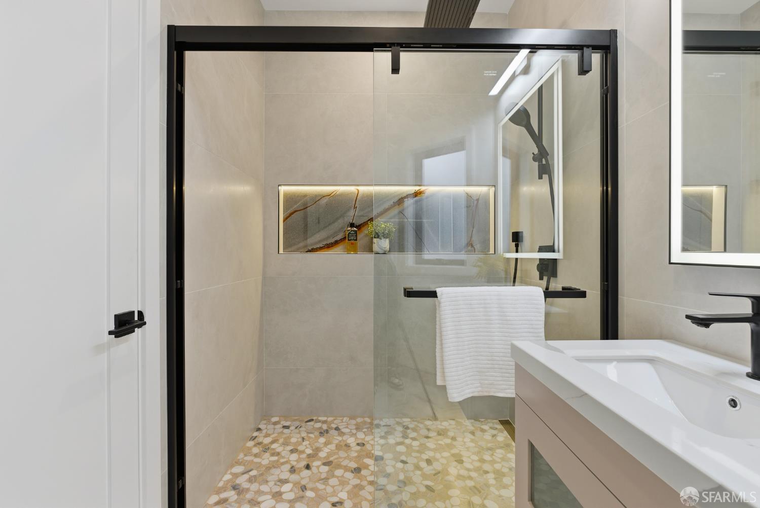 Detail Gallery Image 52 of 64 For 1495 21st Ave, San Francisco,  CA 94122 - 4 Beds | 4 Baths