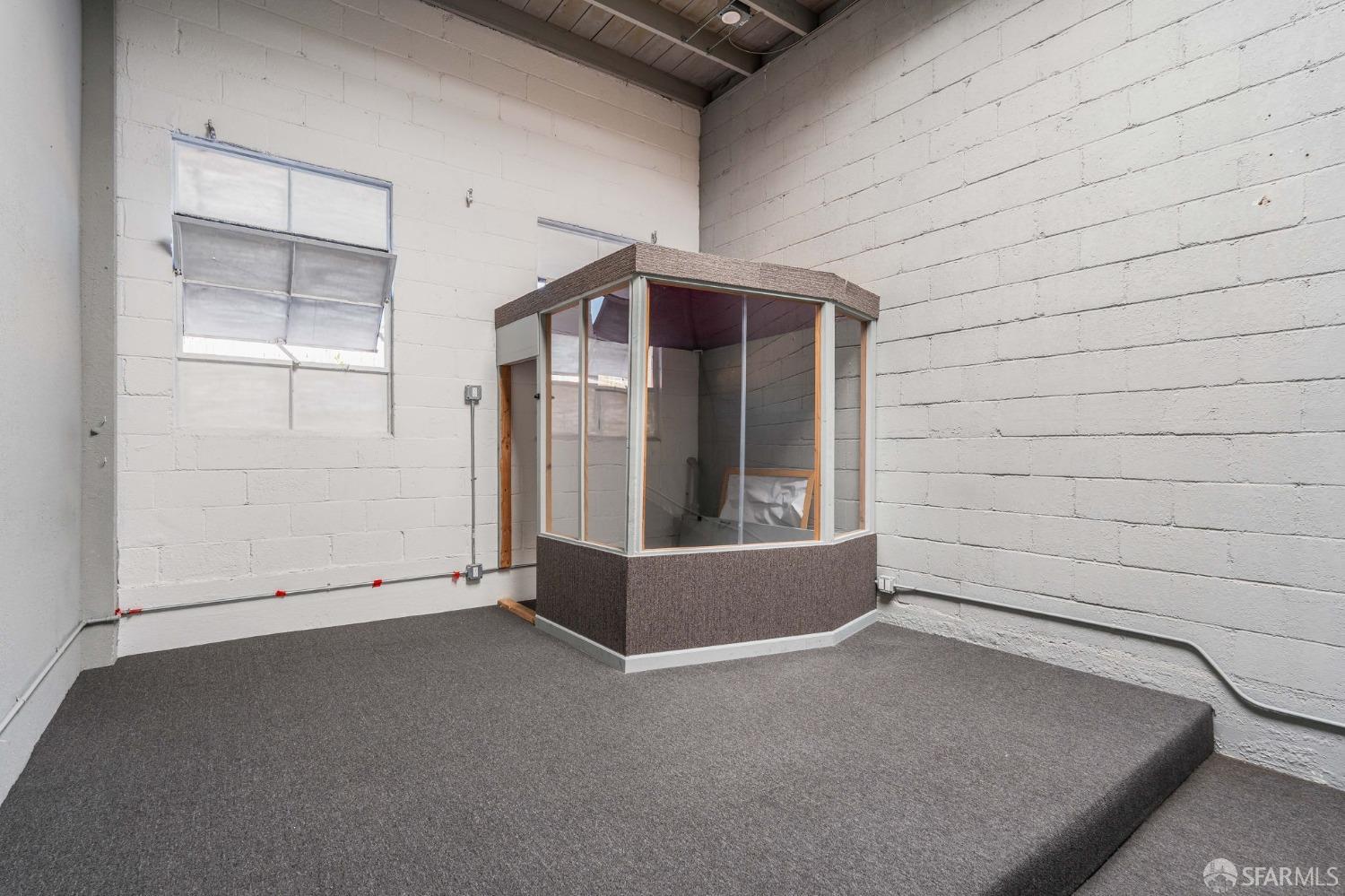 Detail Gallery Image 10 of 45 For 4820 International Blvd, Oakland,  CA 94601 - – Beds | – Baths