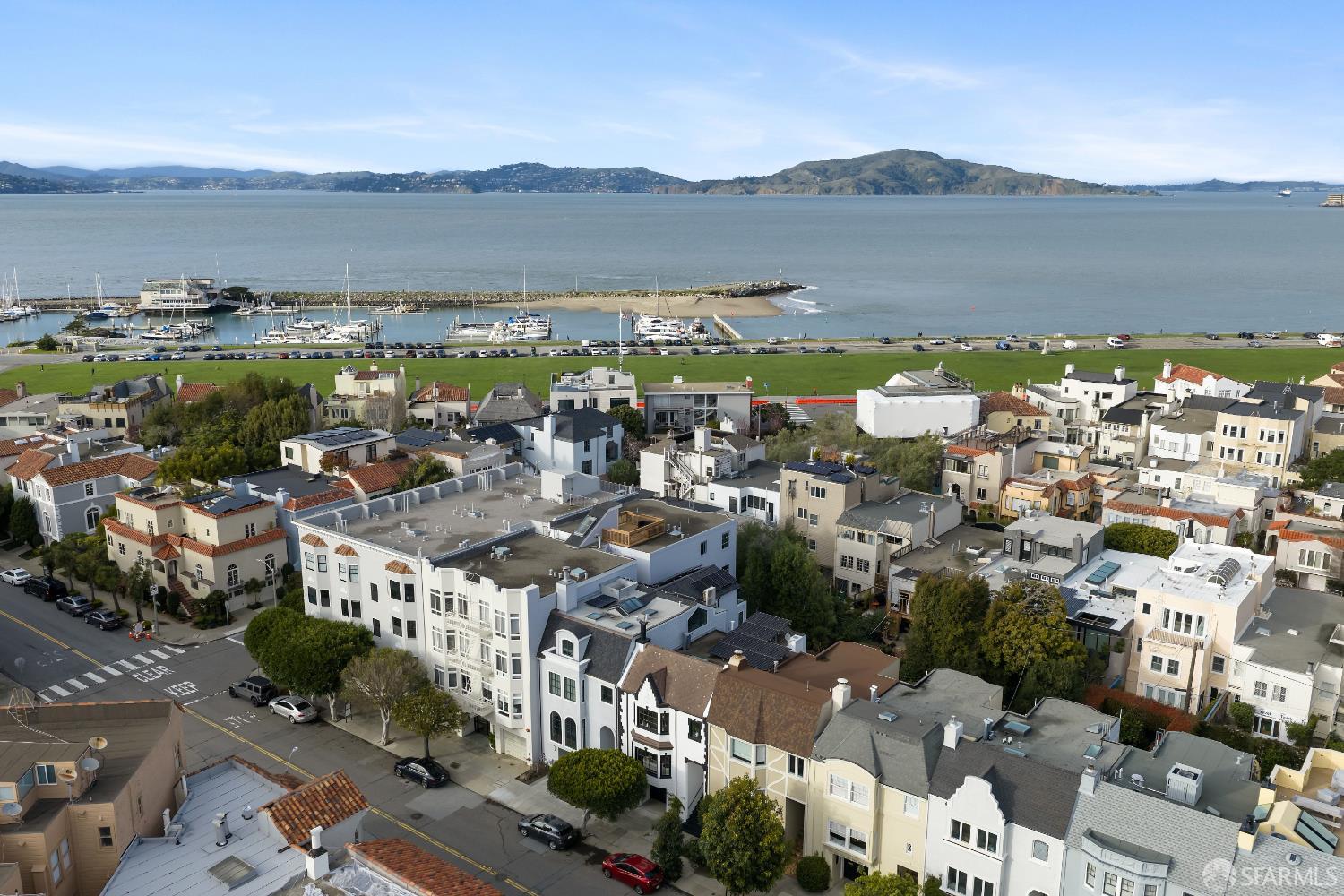 Detail Gallery Image 45 of 48 For 172 Cervantes Blvd, San Francisco,  CA 94123 - 4 Beds | 3/1 Baths