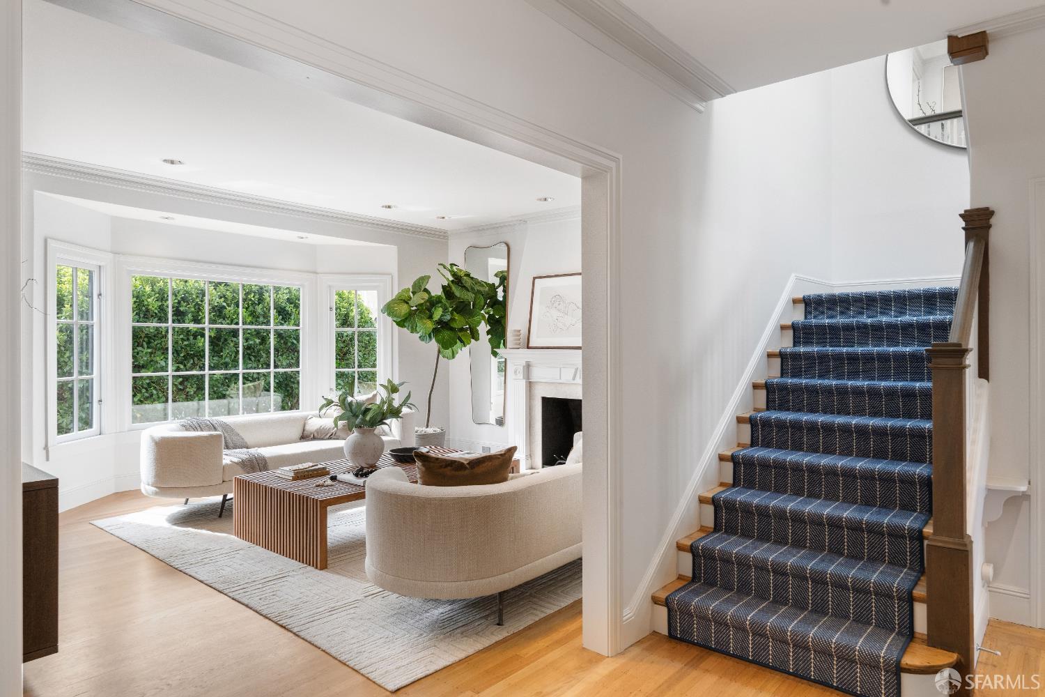 Detail Gallery Image 6 of 48 For 172 Cervantes Blvd, San Francisco,  CA 94123 - 4 Beds | 3/1 Baths