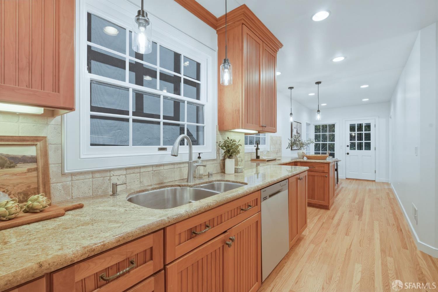 Detail Gallery Image 46 of 72 For 1408 Alvarado Ave, Burlingame,  CA 94010 - 4 Beds | 3 Baths