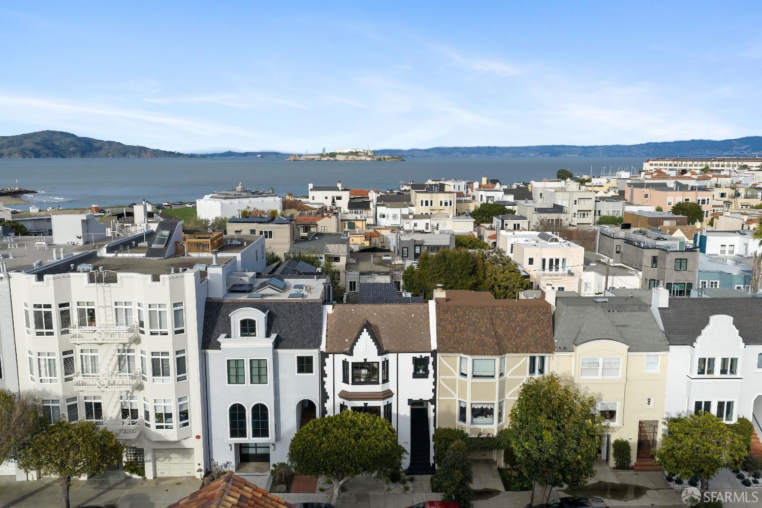 Detail Gallery Image 44 of 48 For 172 Cervantes Blvd, San Francisco,  CA 94123 - 4 Beds | 3/1 Baths