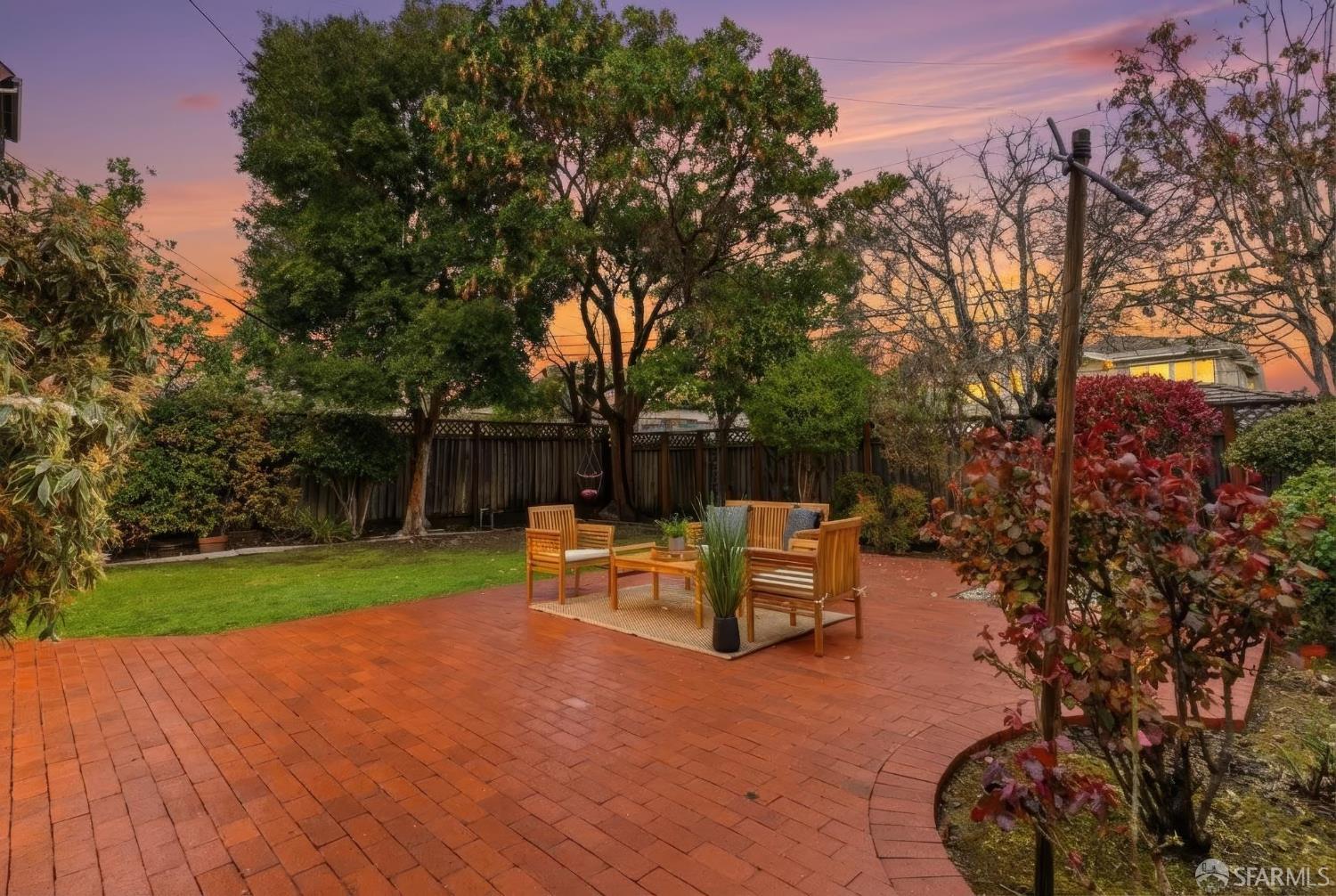 Detail Gallery Image 60 of 72 For 1408 Alvarado Ave, Burlingame,  CA 94010 - 4 Beds | 3 Baths