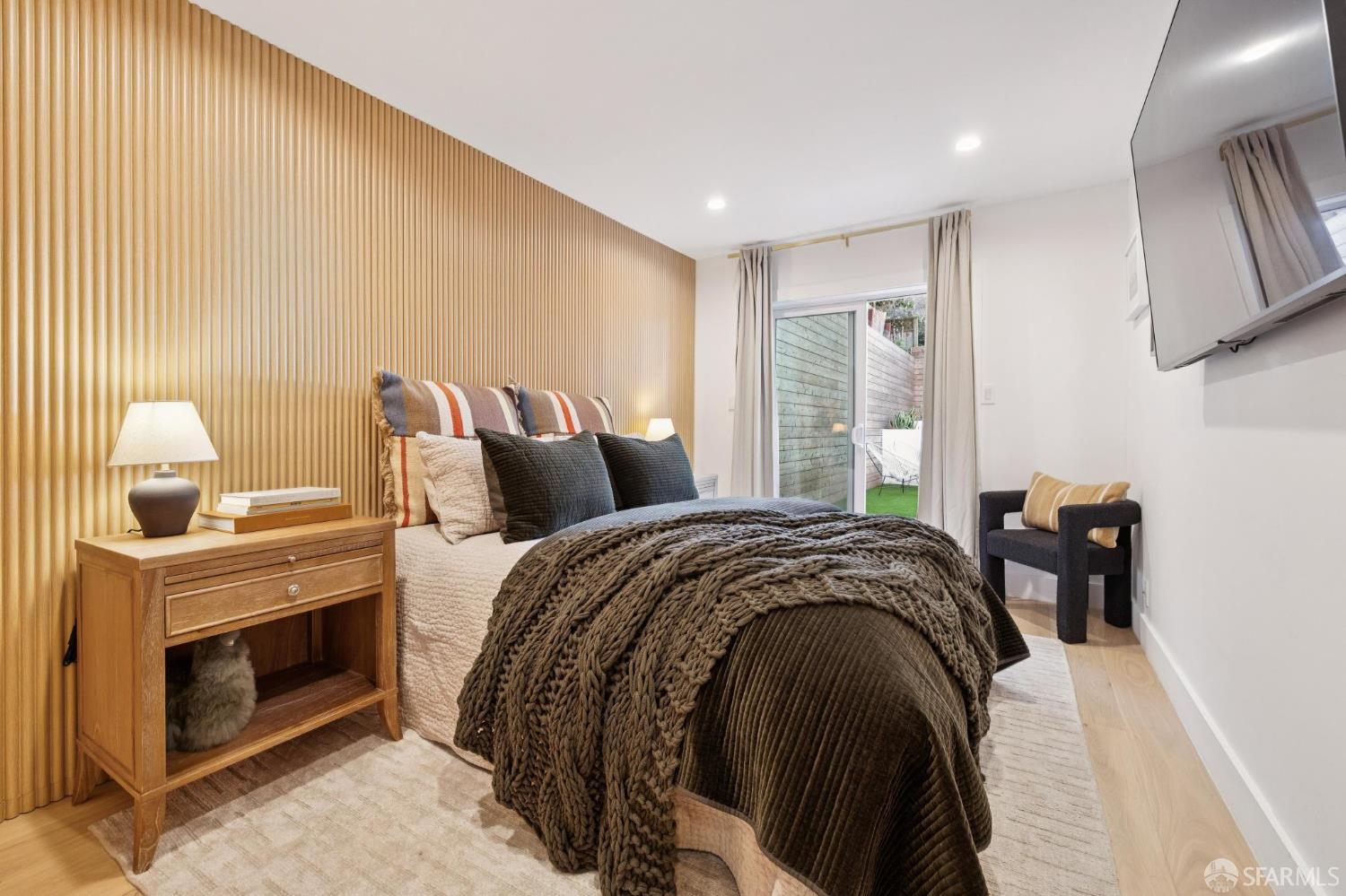 Detail Gallery Image 33 of 44 For 618 Sanchez St, San Francisco,  CA 94114 - 2 Beds | 2/1 Baths