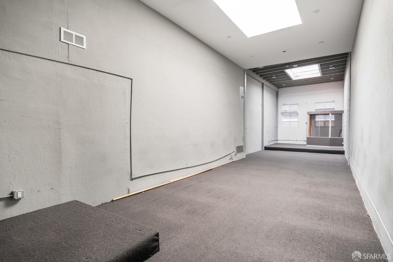 Detail Gallery Image 8 of 45 For 4820 International Blvd, Oakland,  CA 94601 - – Beds | – Baths