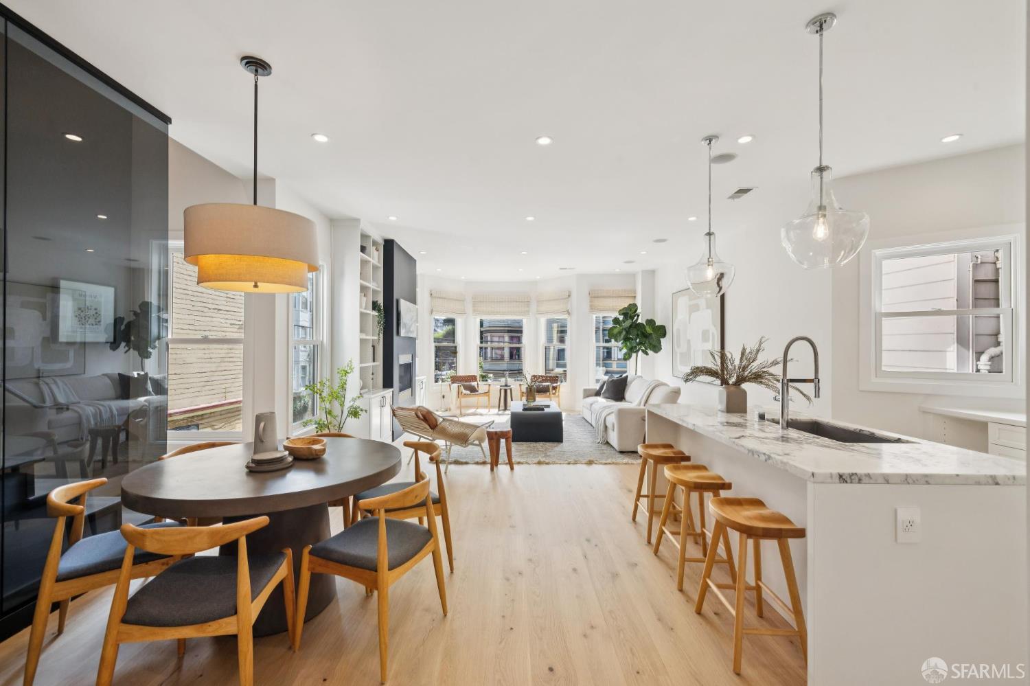 Photo #2: 426104935 Listing: Photo #2