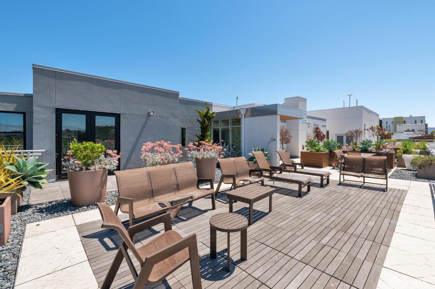 Detail Gallery Image 43 of 57 For 451 Donahue St #318,  San Francisco,  CA 94124 - 2 Beds | 2 Baths