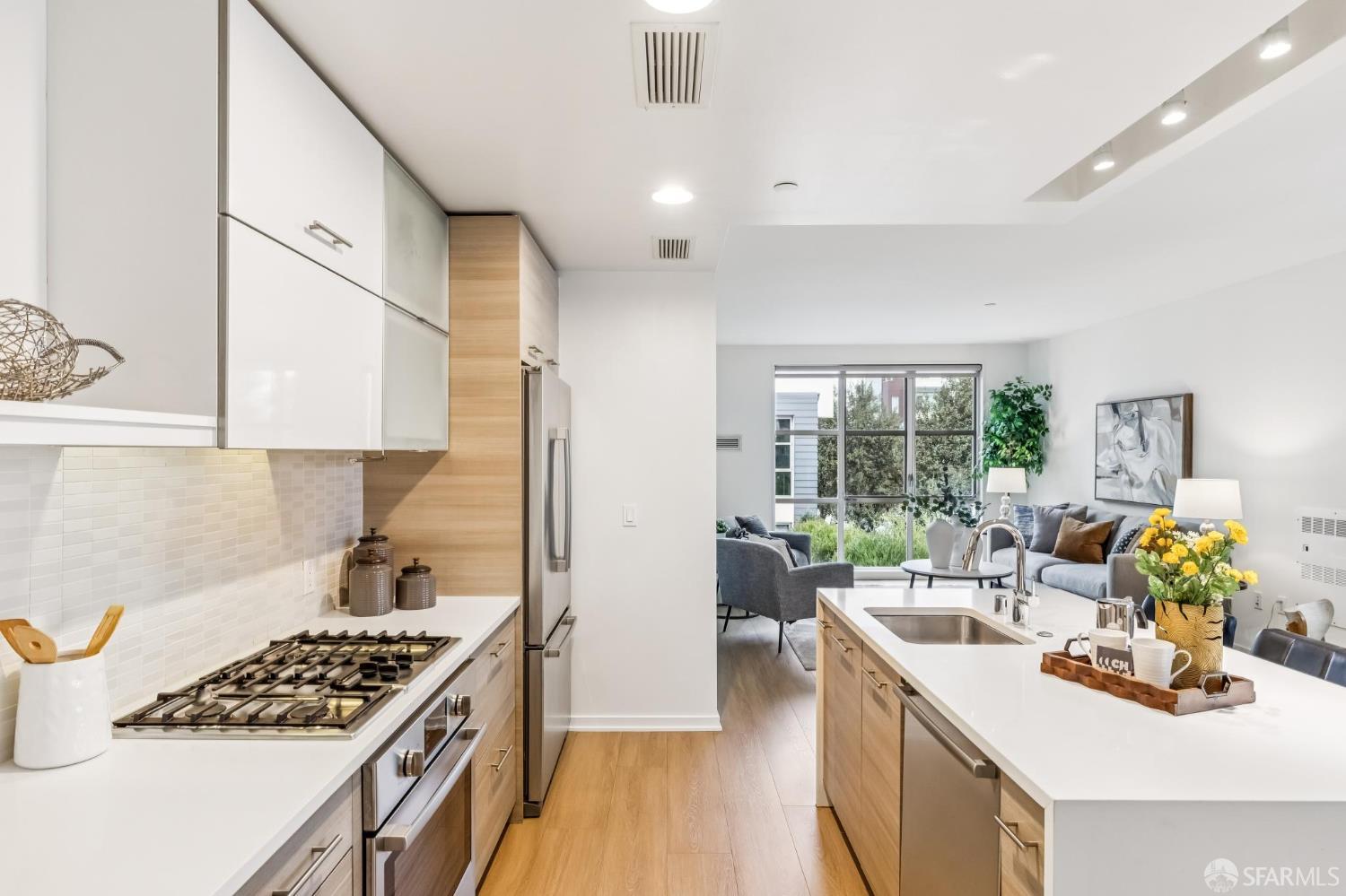 Detail Gallery Image 19 of 57 For 451 Donahue St #318,  San Francisco,  CA 94124 - 2 Beds | 2 Baths