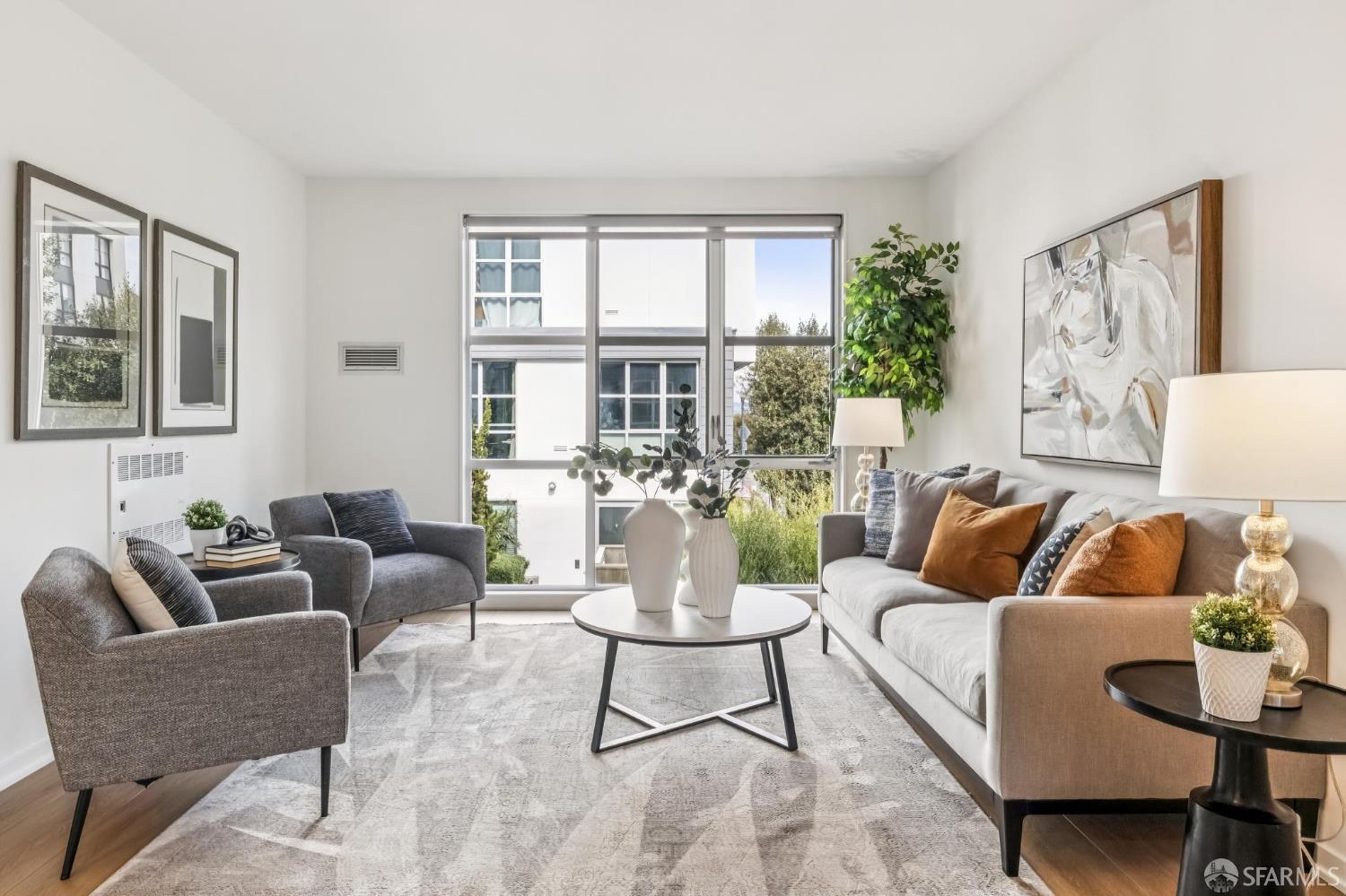 Detail Gallery Image 6 of 57 For 451 Donahue St #318,  San Francisco,  CA 94124 - 2 Beds | 2 Baths