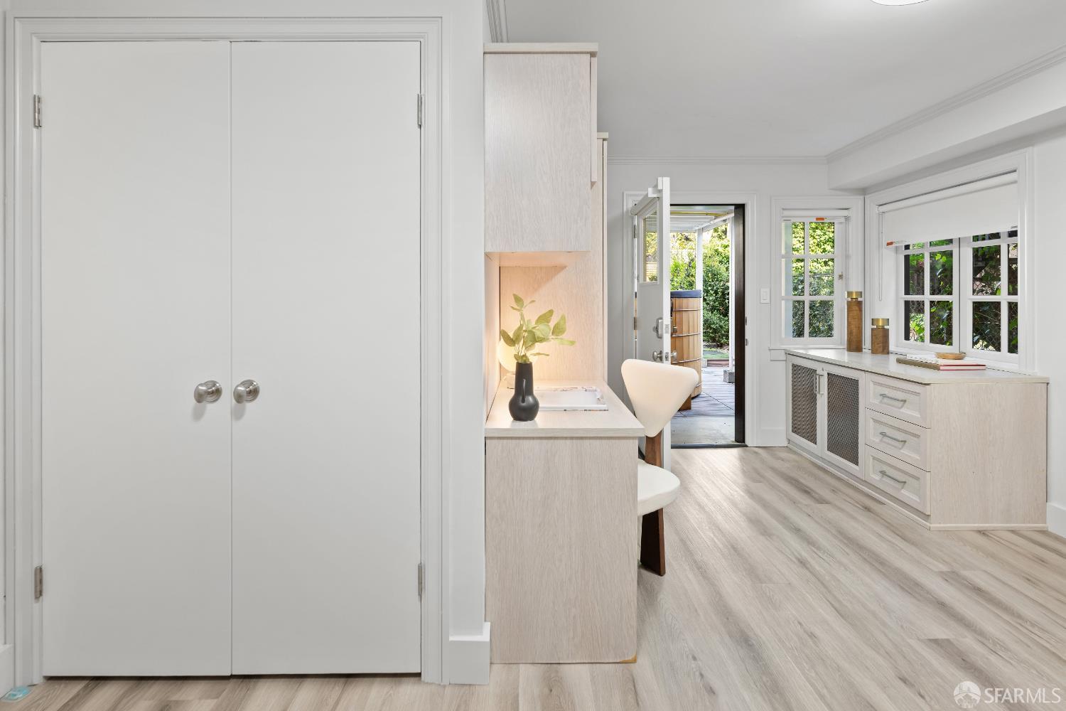 Detail Gallery Image 35 of 48 For 172 Cervantes Blvd, San Francisco,  CA 94123 - 4 Beds | 3/1 Baths