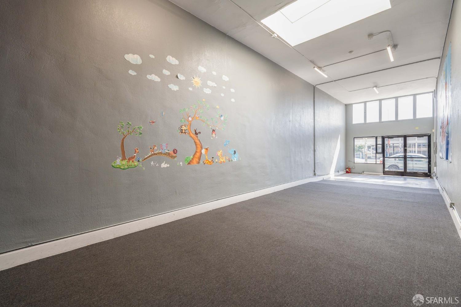 Detail Gallery Image 2 of 45 For 4820 International Blvd, Oakland,  CA 94601 - – Beds | – Baths