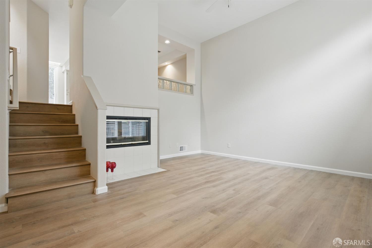 Detail Gallery Image 9 of 30 For 55 Erin Ln, Half Moon Bay,  CA 94019 - 2 Beds | 2/1 Baths