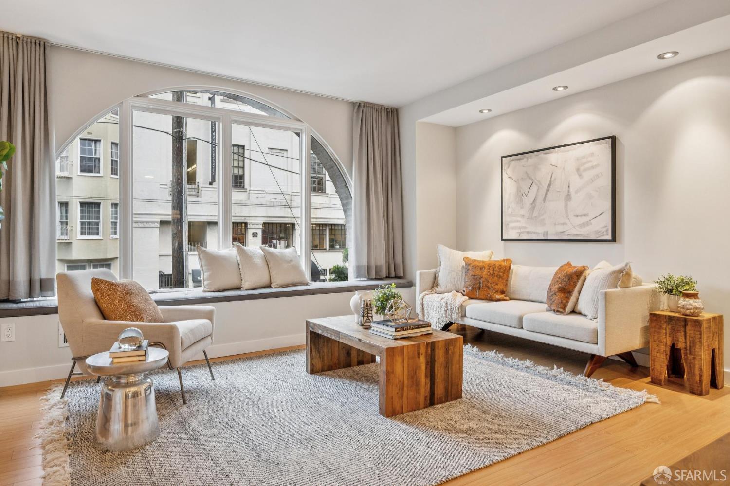 Detail Gallery Image 3 of 75 For 55 Page St #220,  San Francisco,  CA 94102 - 2 Beds | 2 Baths