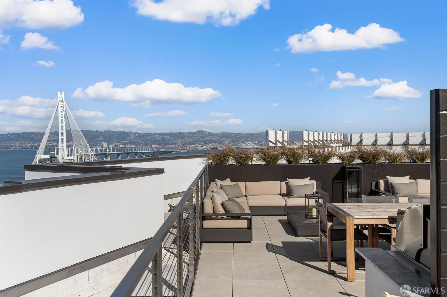 Detail Gallery Image 25 of 27 For 1 Bristol Ct #201,  San Francisco,  CA 94130 - 0 Beds | 1 Baths