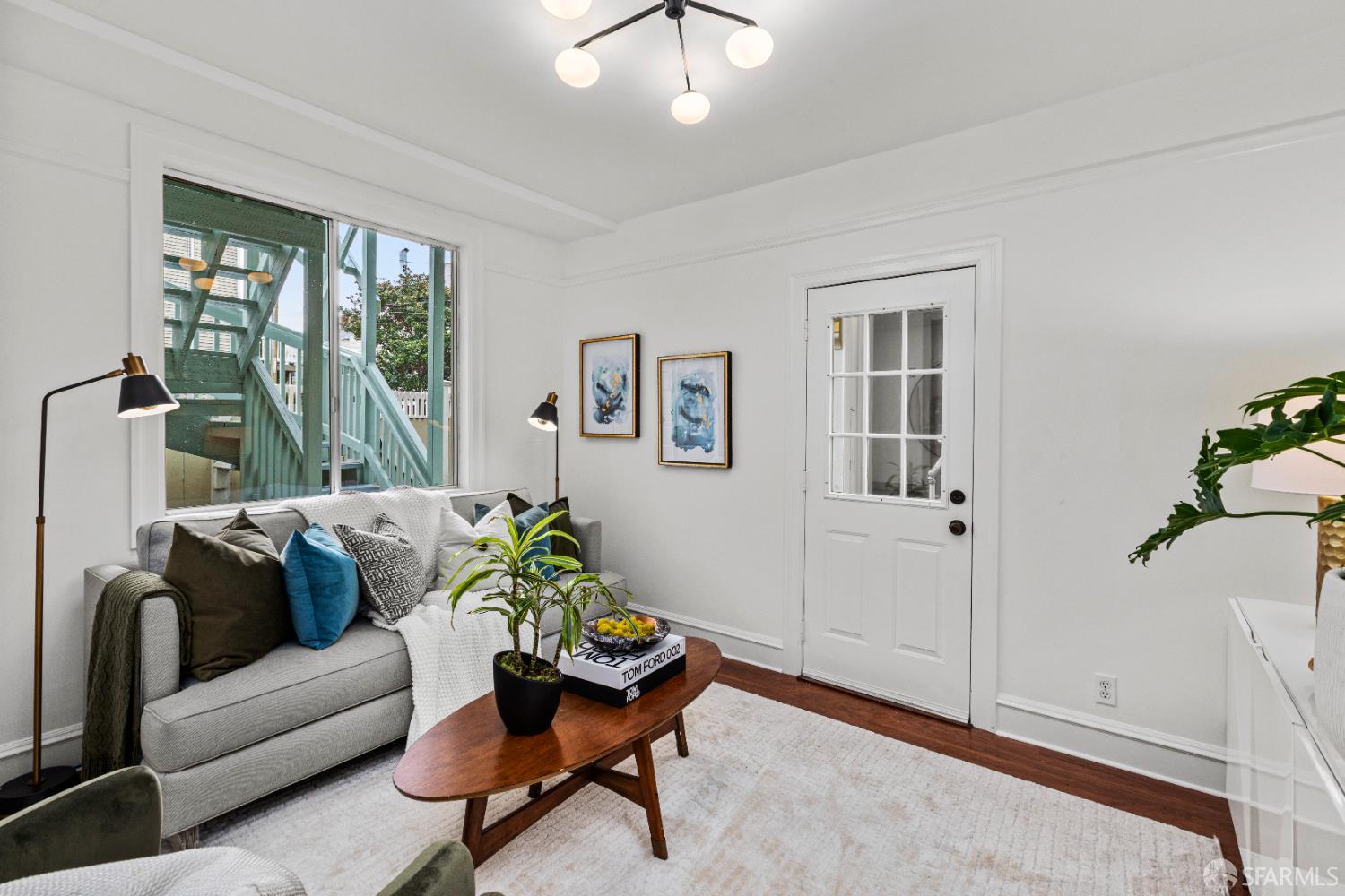 Detail Gallery Image 5 of 89 For 106 Valley St, San Francisco,  CA 94131 - 1 Beds | 1 Baths