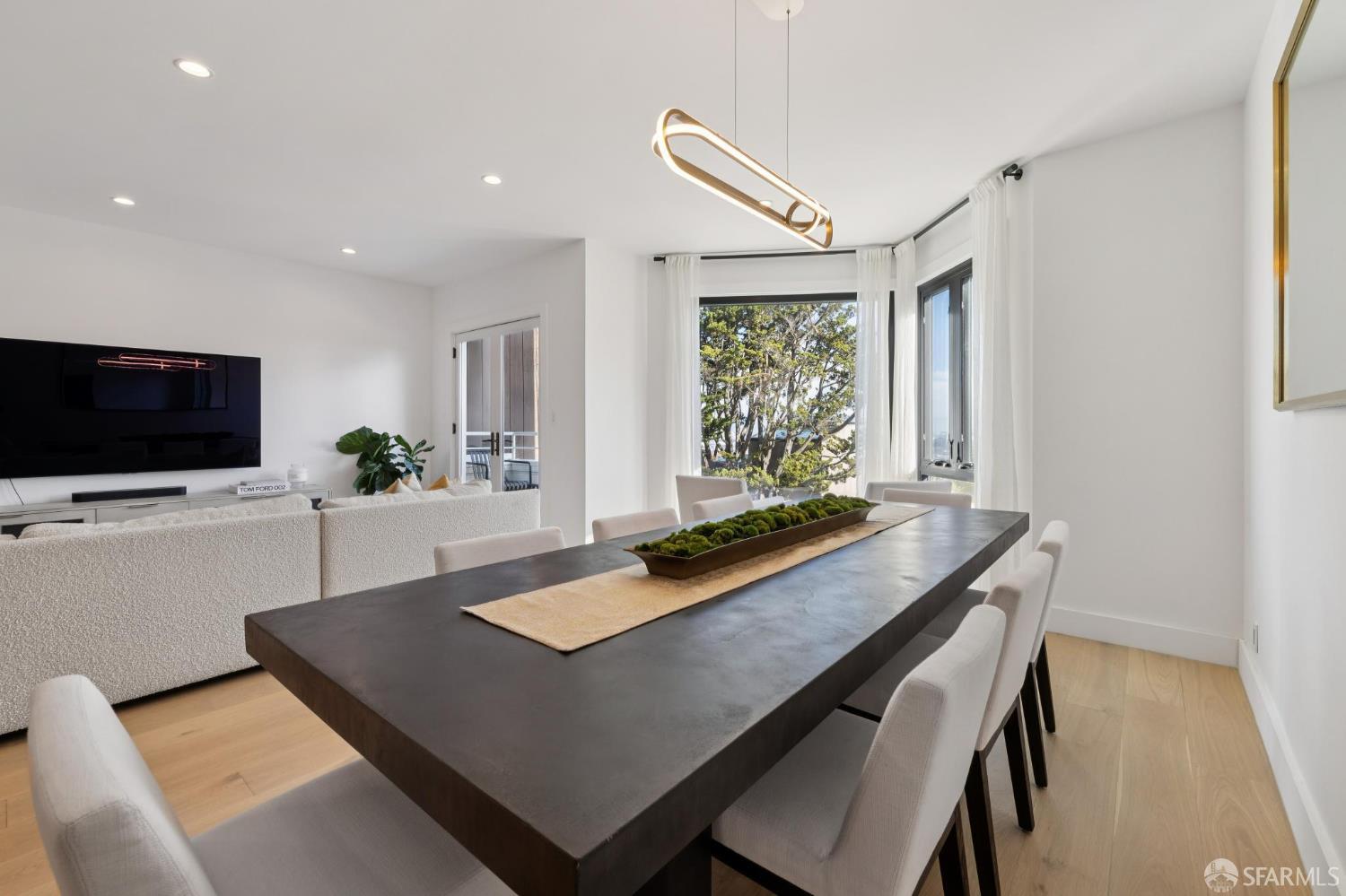 Detail Gallery Image 15 of 44 For 618 Sanchez St, San Francisco,  CA 94114 - 2 Beds | 2/1 Baths