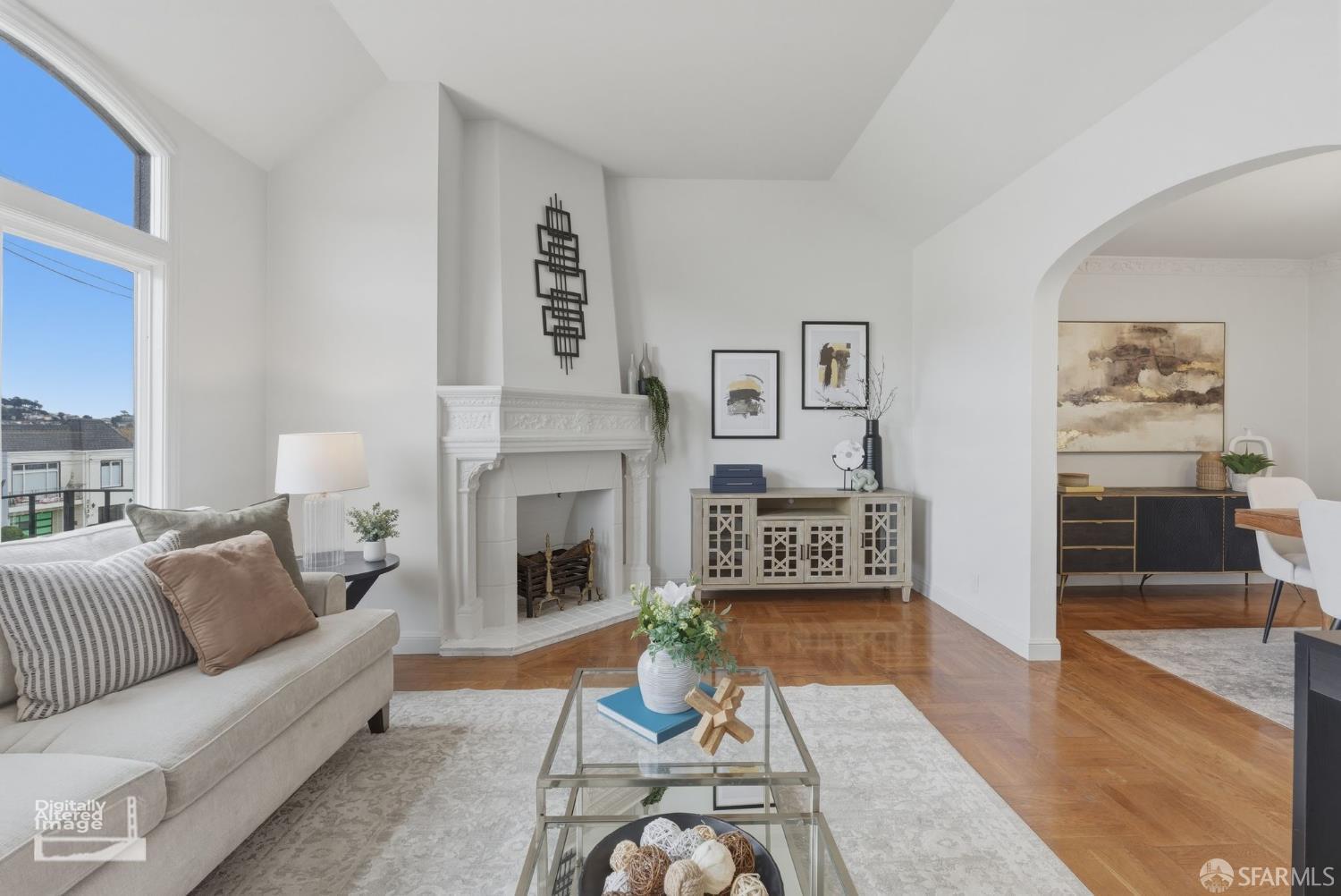 Detail Gallery Image 6 of 56 For 2115 20th Ave, San Francisco,  CA 94116 - 3 Beds | 2/1 Baths