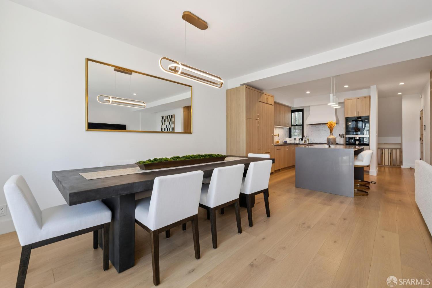 Detail Gallery Image 11 of 44 For 618 Sanchez St, San Francisco,  CA 94114 - 2 Beds | 2/1 Baths