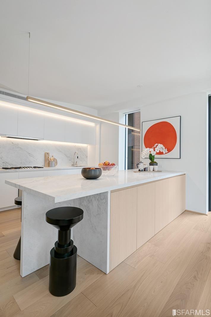 Detail Gallery Image 11 of 75 For 1 Steuart Ln #606,  San Francisco,  CA 94105 - 2 Beds | 2 Baths