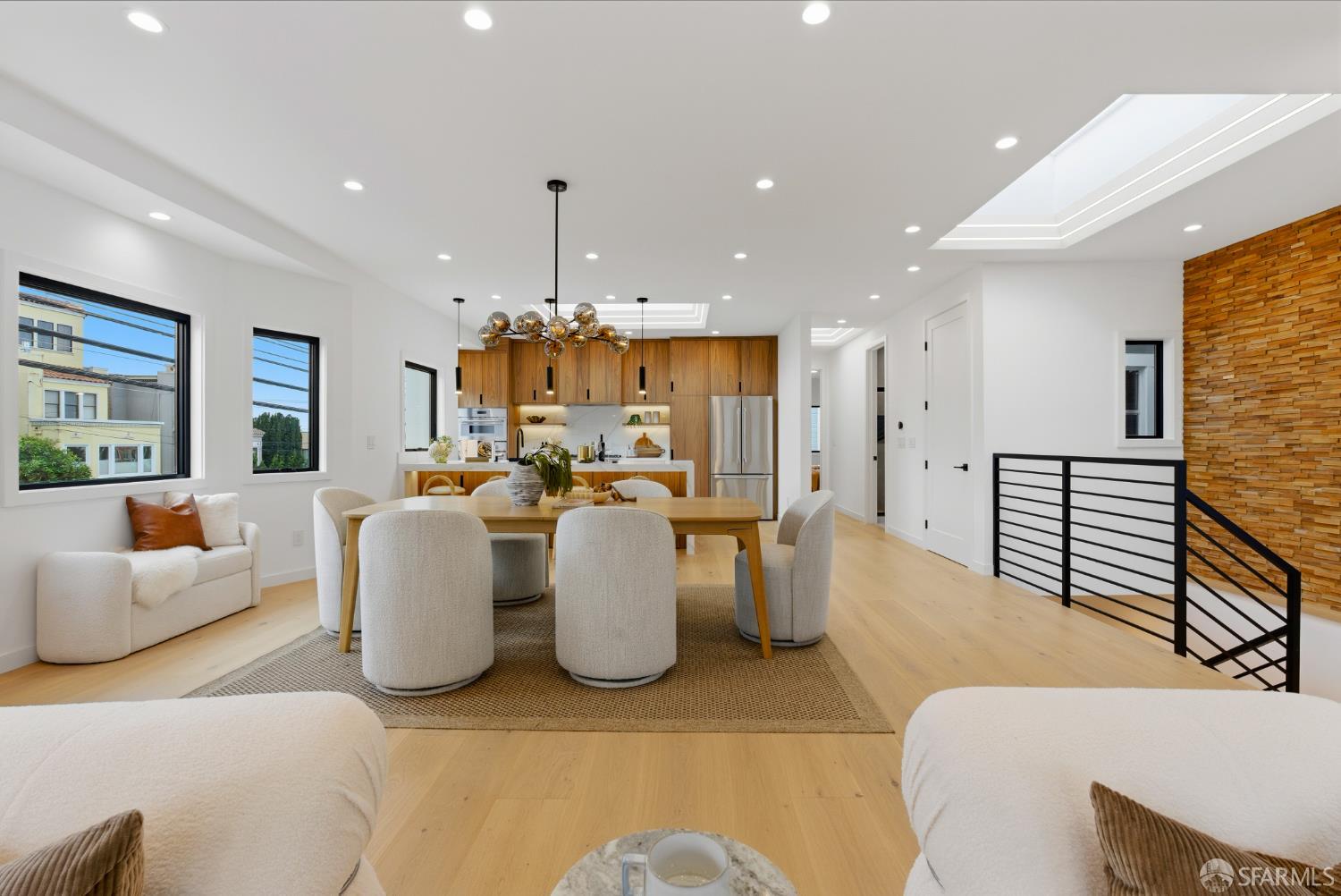 Detail Gallery Image 8 of 64 For 1495 21st Ave, San Francisco,  CA 94122 - 4 Beds | 4 Baths