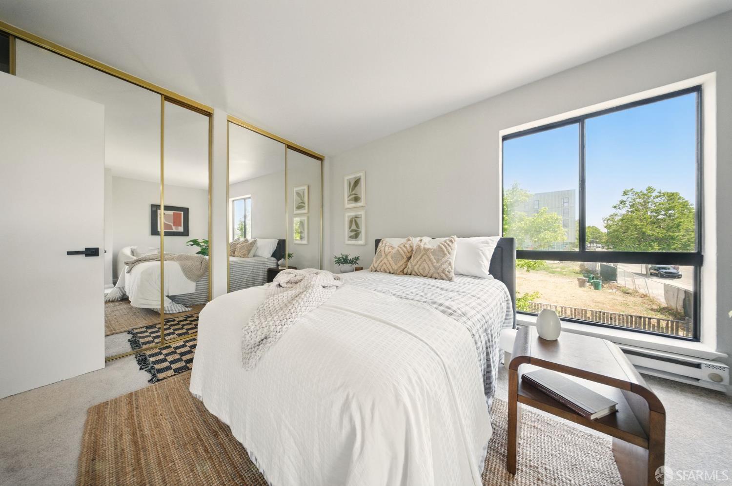 Detail Gallery Image 10 of 17 For 16006 E 14th St #101,  San Leandro,  CA 94578 - 2 Beds | 1 Baths