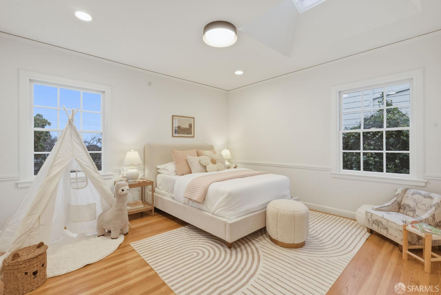 Detail Gallery Image 32 of 72 For 1408 Alvarado Ave, Burlingame,  CA 94010 - 4 Beds | 3 Baths