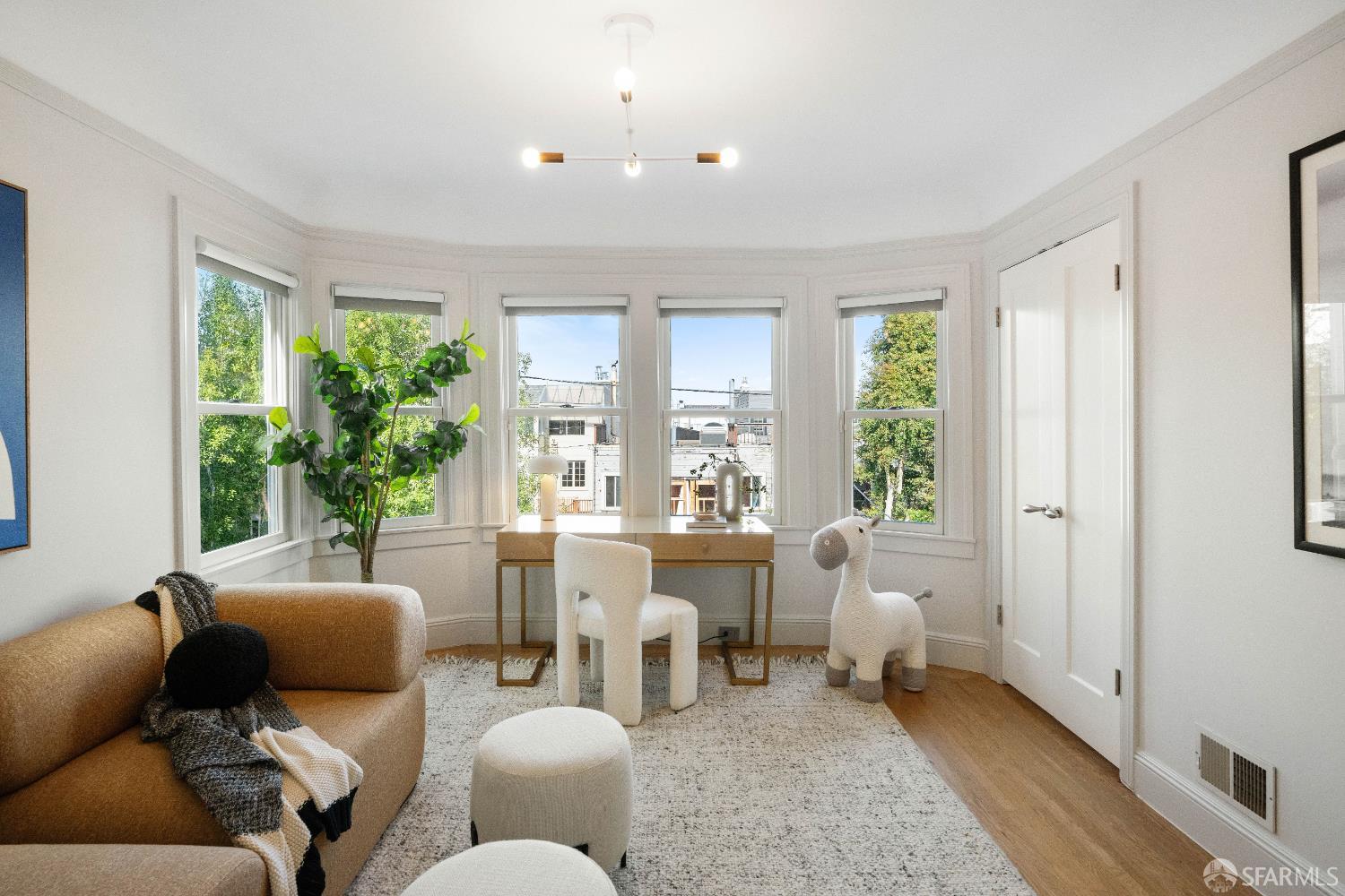 Detail Gallery Image 32 of 48 For 172 Cervantes Blvd, San Francisco,  CA 94123 - 4 Beds | 3/1 Baths