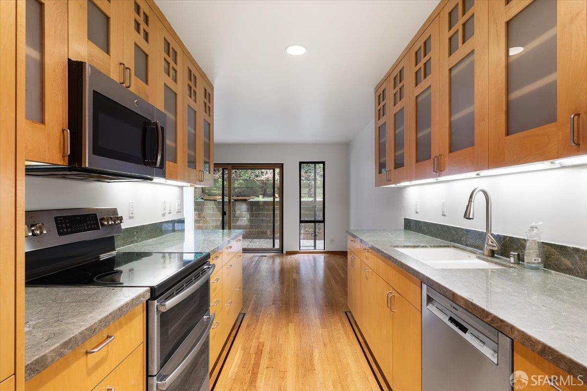 Photo #12: 425092962 Listing: Photo #12