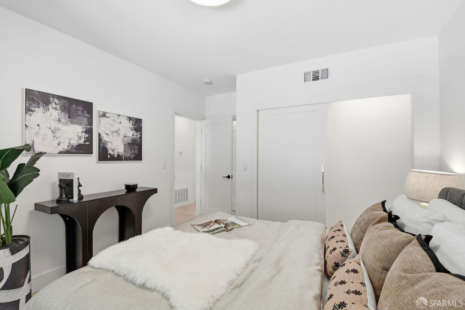 Detail Gallery Image 33 of 49 For 9 Clairview Ct, San Francisco,  CA 94131 - 4 Beds | 3 Baths