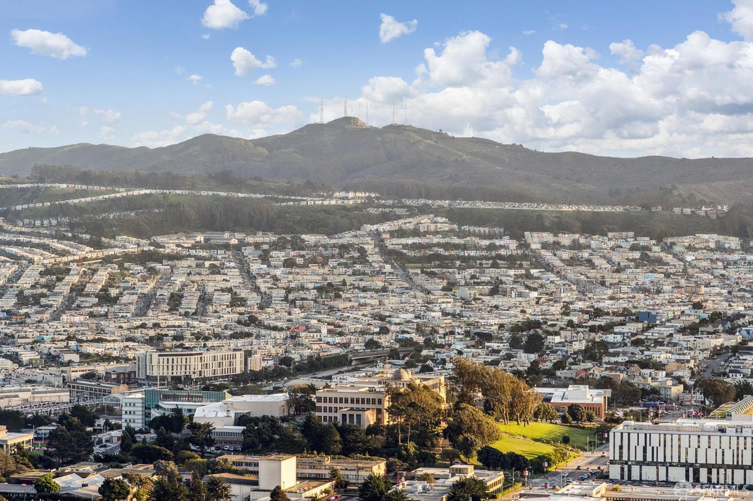 Detail Gallery Image 63 of 83 For 221 Cresta Vista Dr, San Francisco,  CA 94127 - 4 Beds | 3 Baths