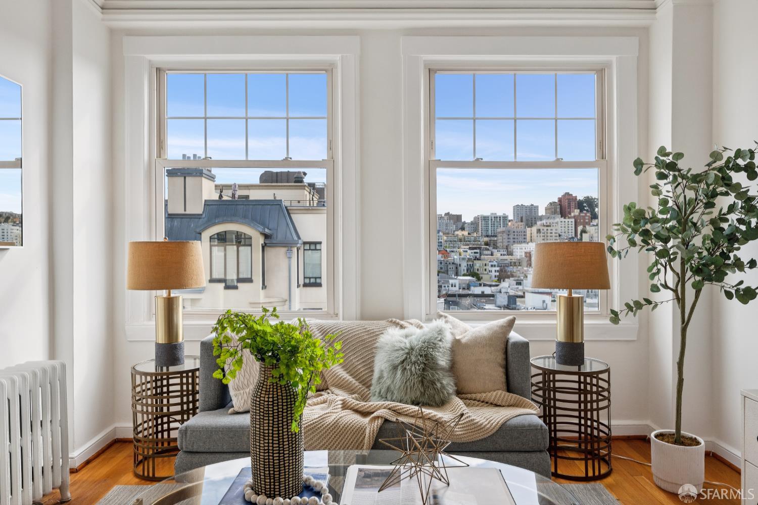 Photo #4: 425092819 Listing: Photo #4