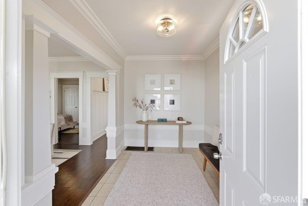 Detail Gallery Image 5 of 30 For 2040 Crosby Ave, Oakland,  CA 94601 - 4 Beds | 2 Baths