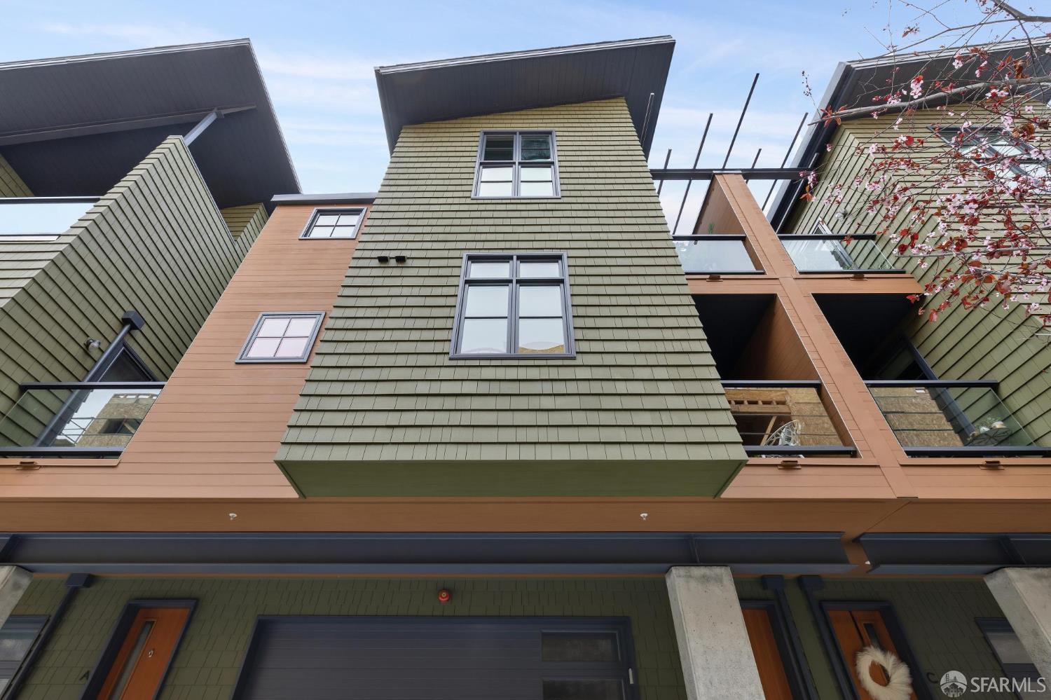 Detail Gallery Image 4 of 45 For 1536 Cherry St #B,  San Carlos,  CA 94070 - 3 Beds | 2/1 Baths