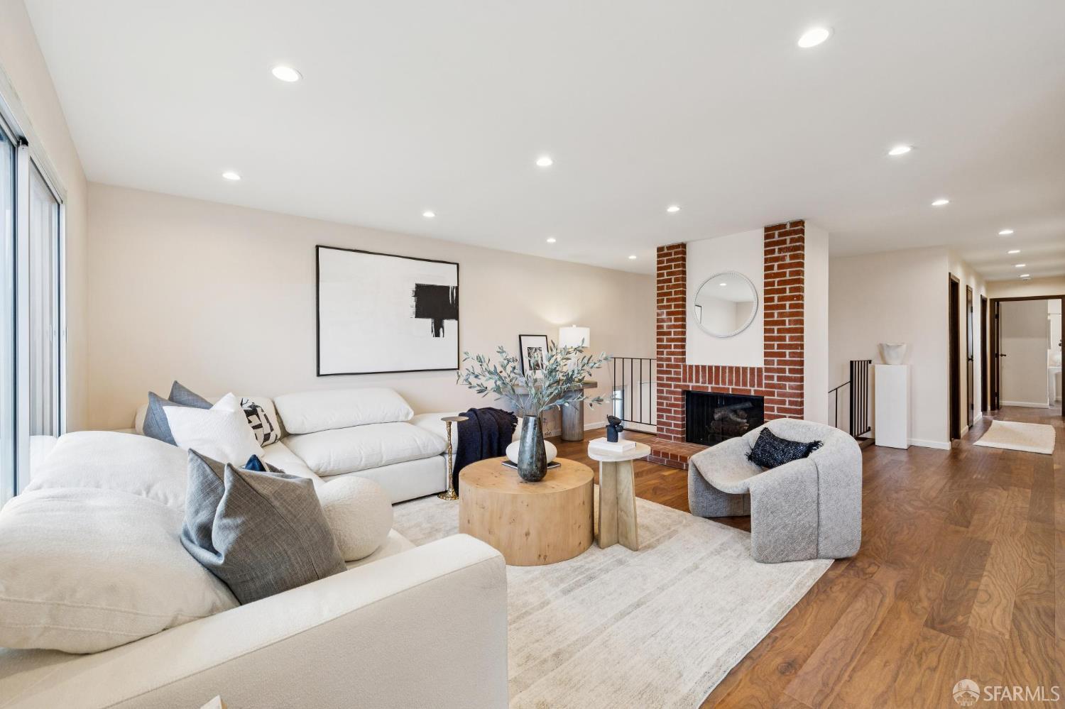 Detail Gallery Image 8 of 57 For 257 Hampshire Ct, Daly City,  CA 94015 - 5 Beds | 4 Baths