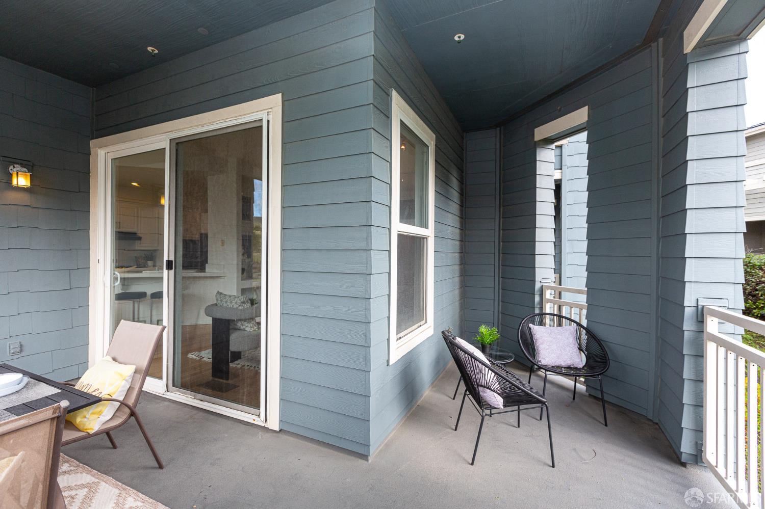 Detail Gallery Image 10 of 50 For 141 Kestrel Ct, Brisbane,  CA 94005 - 2 Beds | 2 Baths