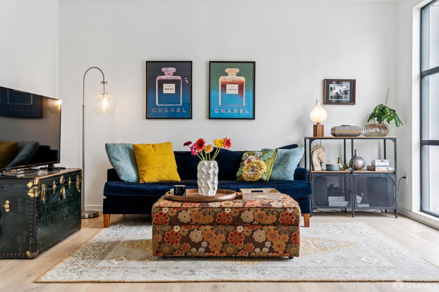 Photo #4: 426105791 Listing: Photo #4