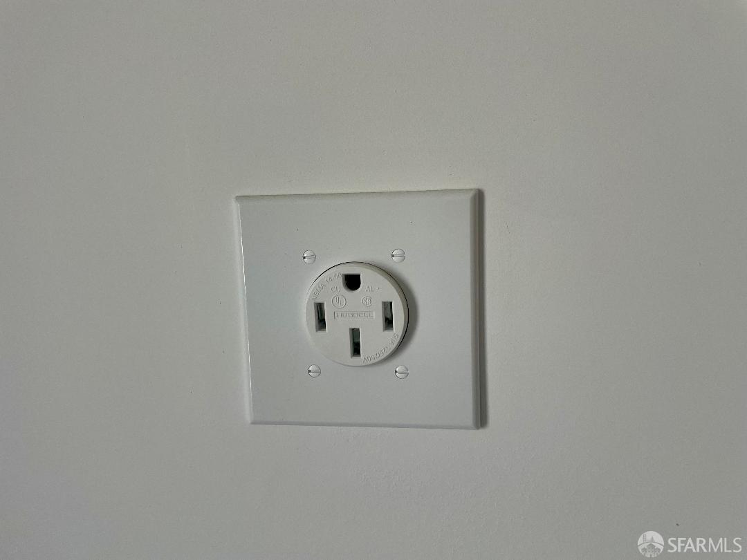 Detail Gallery Image 57 of 92 For 1815 18th Ave, San Francisco,  CA 94122 - 3 Beds | 3/1 Baths