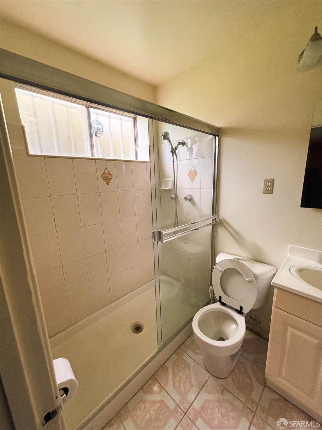 Detail Gallery Image 12 of 13 For 44 Gillette Ave, San Francisco,  CA 94134 - 3 Beds | 2 Baths