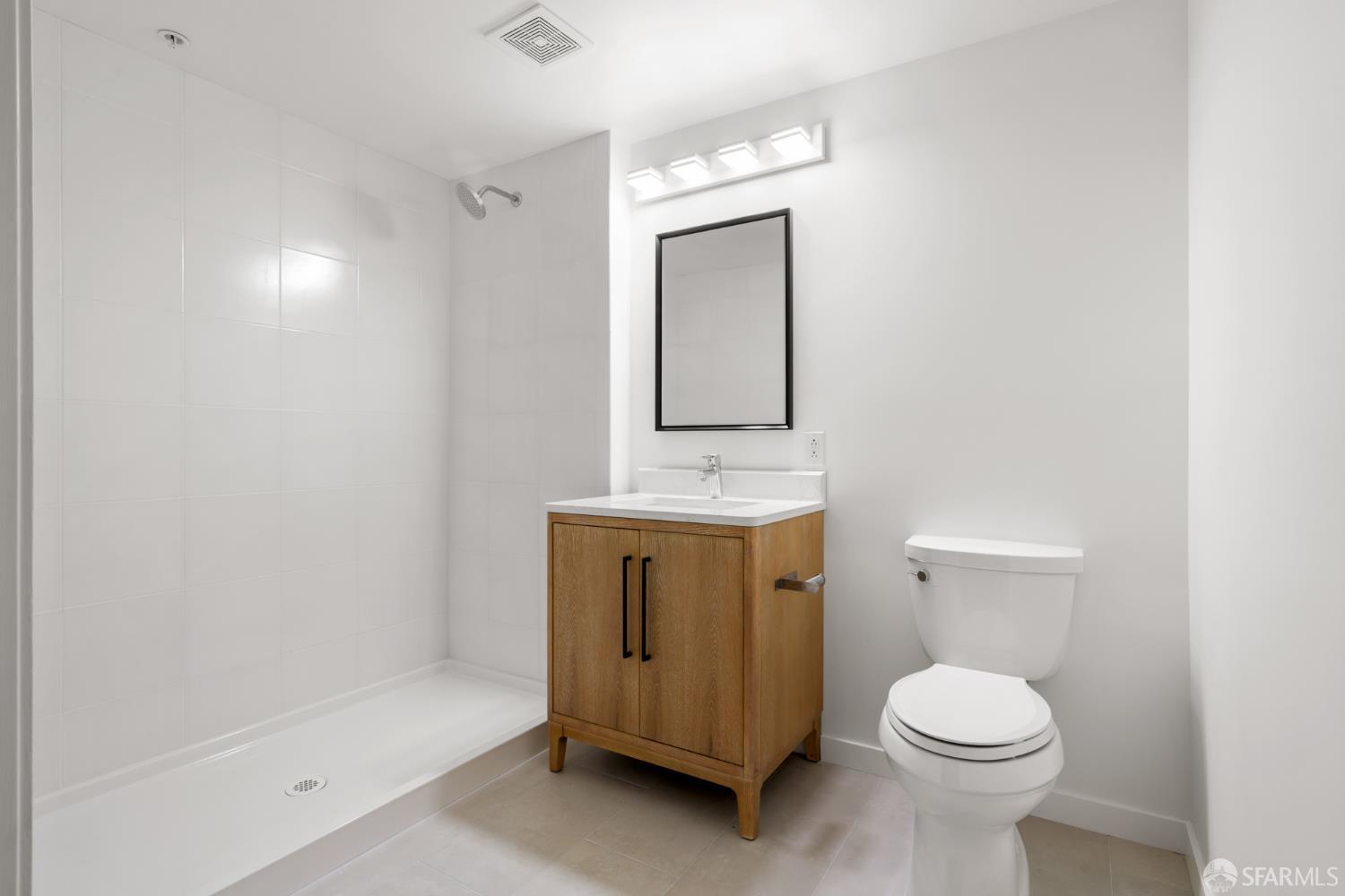 Detail Gallery Image 11 of 19 For 720 York St #113,  San Francisco,  CA 94110 - – Beds | – Baths