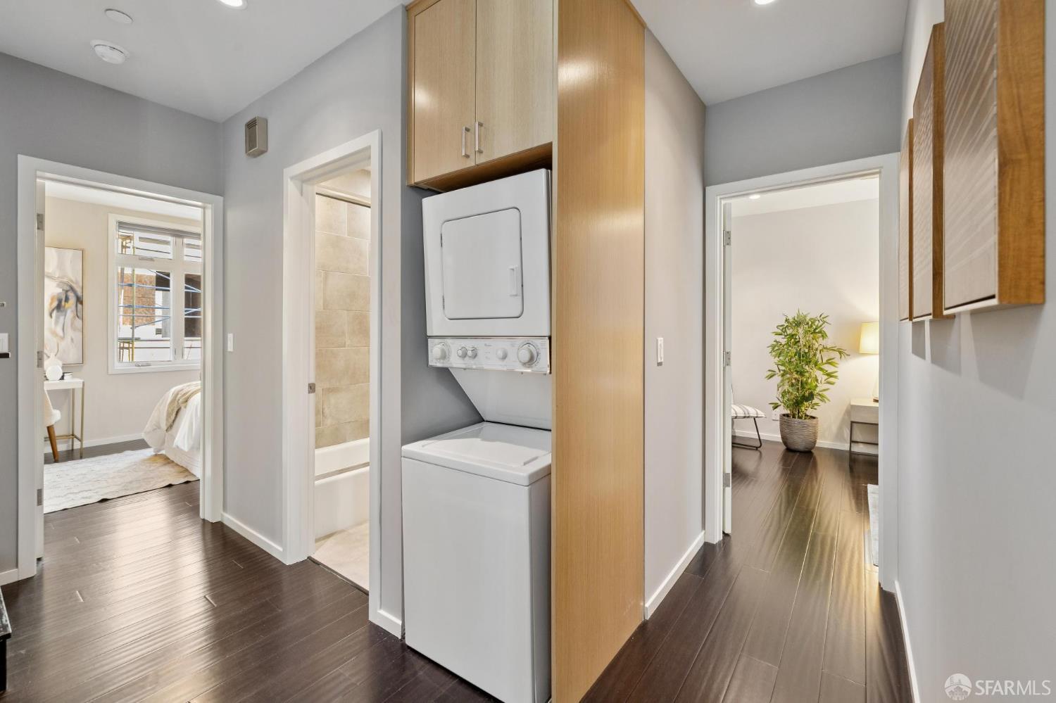 Detail Gallery Image 28 of 45 For 1536 Cherry St #B,  San Carlos,  CA 94070 - 3 Beds | 2/1 Baths