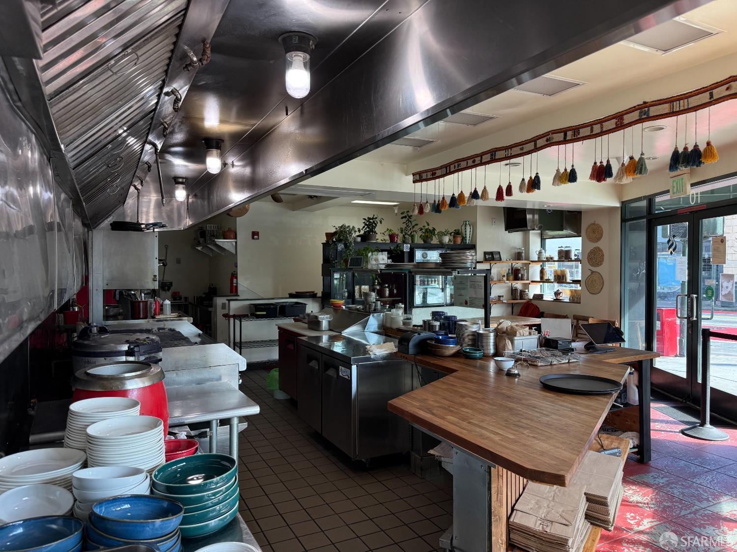 Detail Gallery Image 5 of 14 For 10 29th St, San Francisco,  CA 94110 - – Beds | – Baths