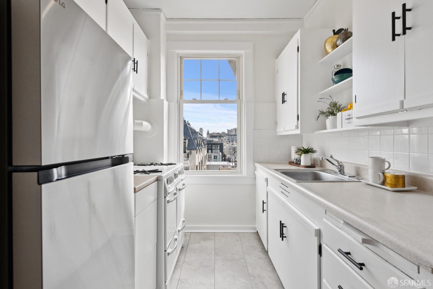 Photo #11: 425092819 Listing: Photo #11