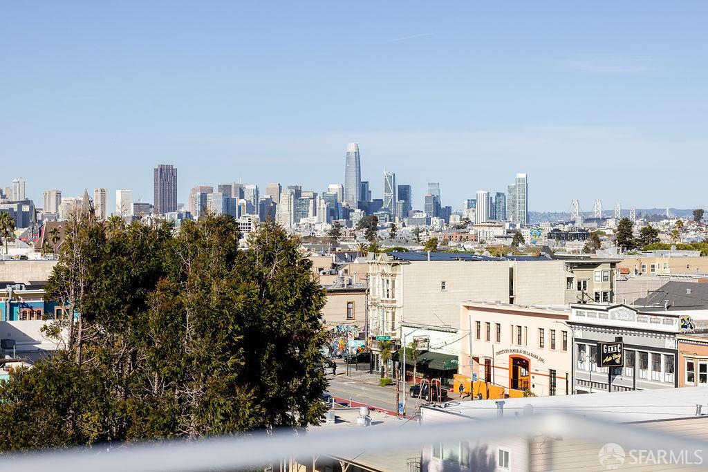 Front Image Thumbnail for SF426105609