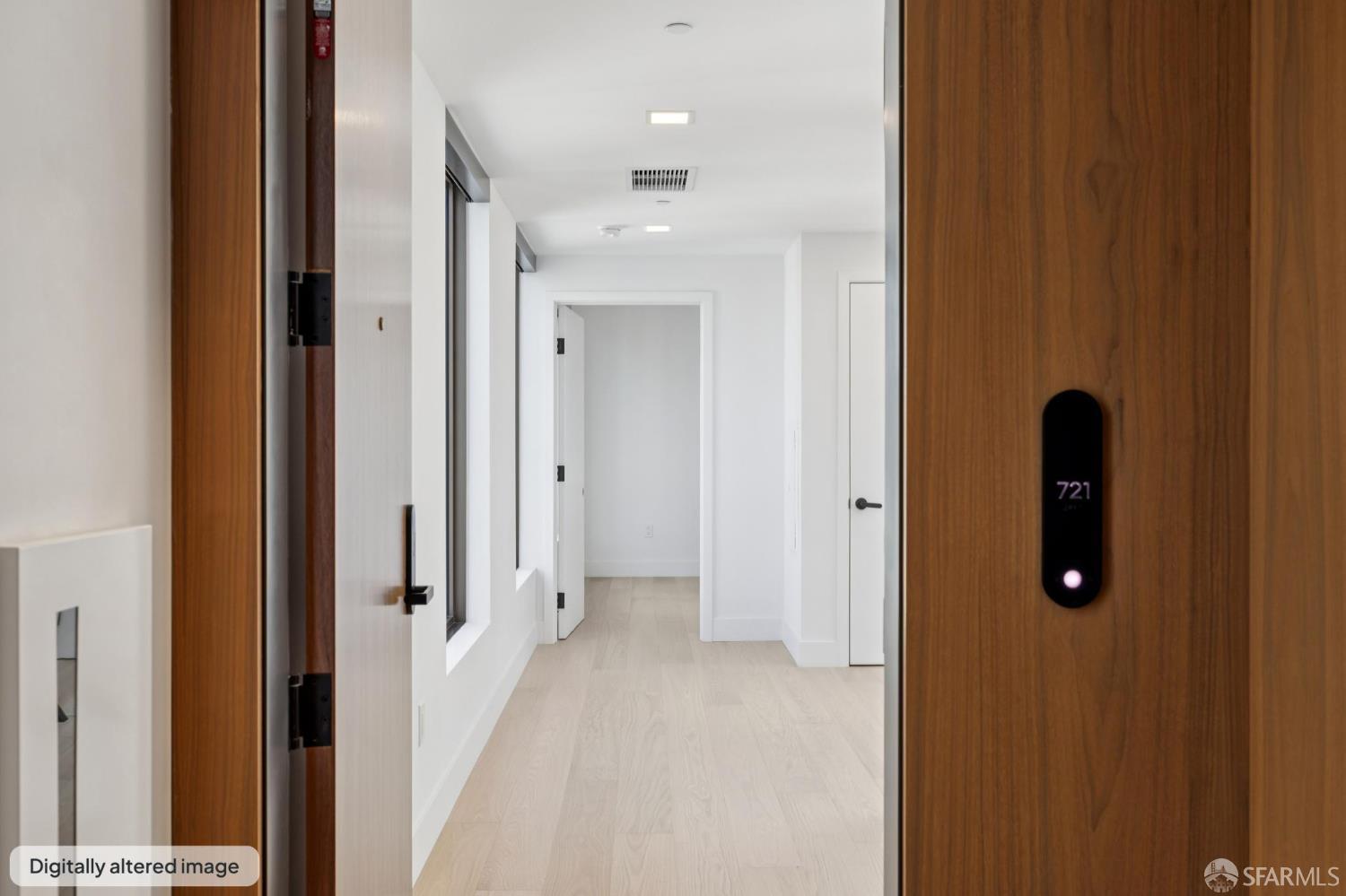 Photo #4: 425010610 Listing: Photo #4